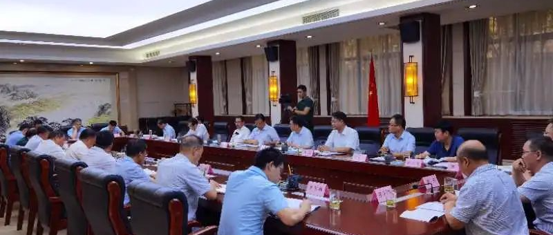 嚴鑒鉑董事長赴漢中秦川業務板塊調研，與漢中市委市政府座談