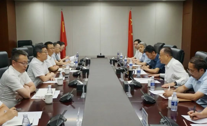 【集團(tuán)資訊】馬旭耀與西安交通大學(xué)黨委書(shū)記盧建軍座談交流